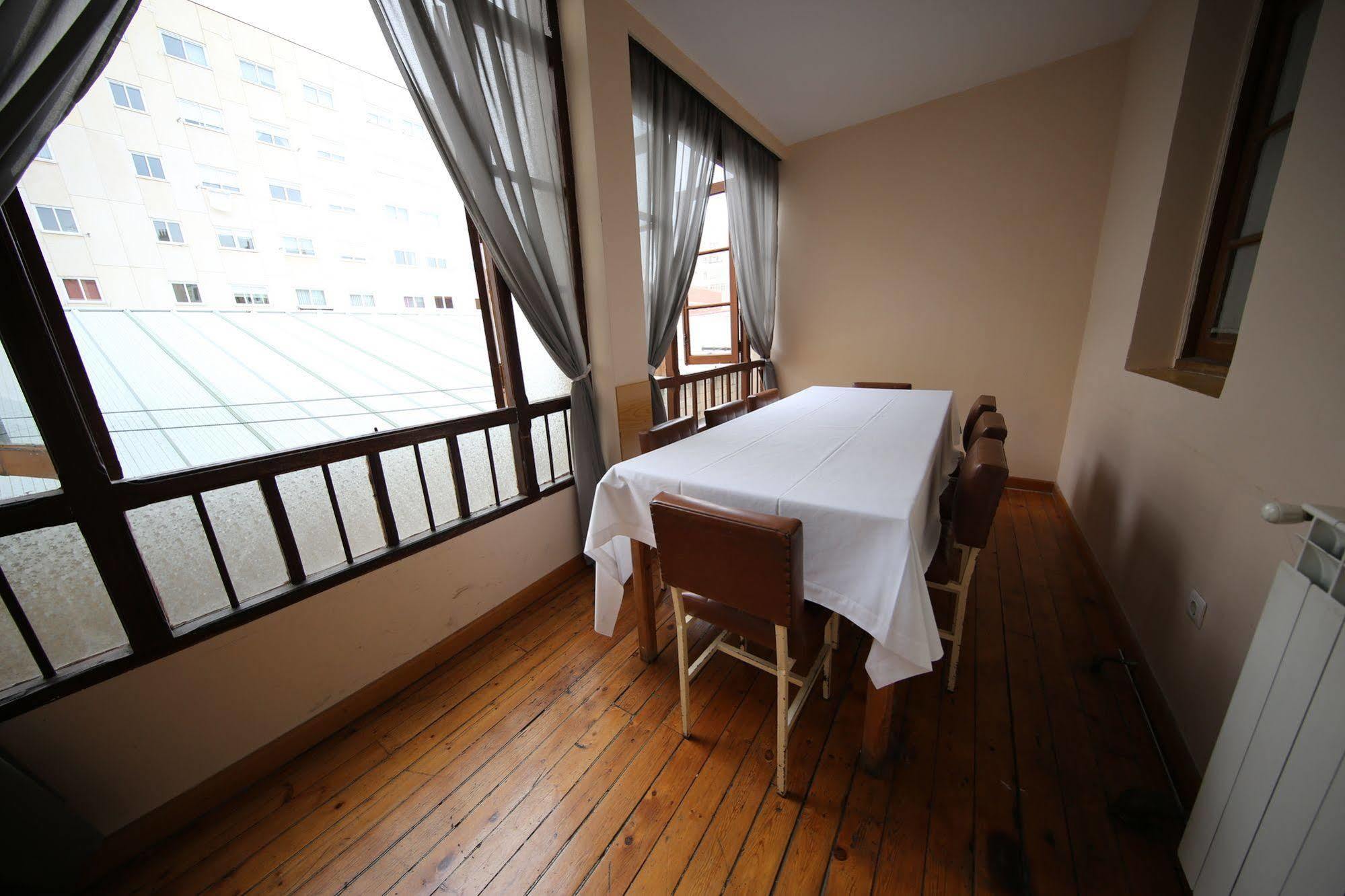 Auberge de jeunesse Alda Centro León Extérieur photo